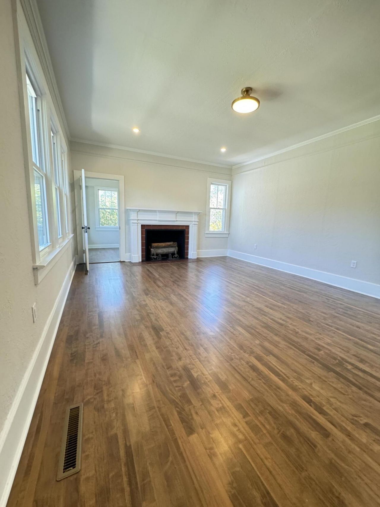 800 Hampton Street Photo 134