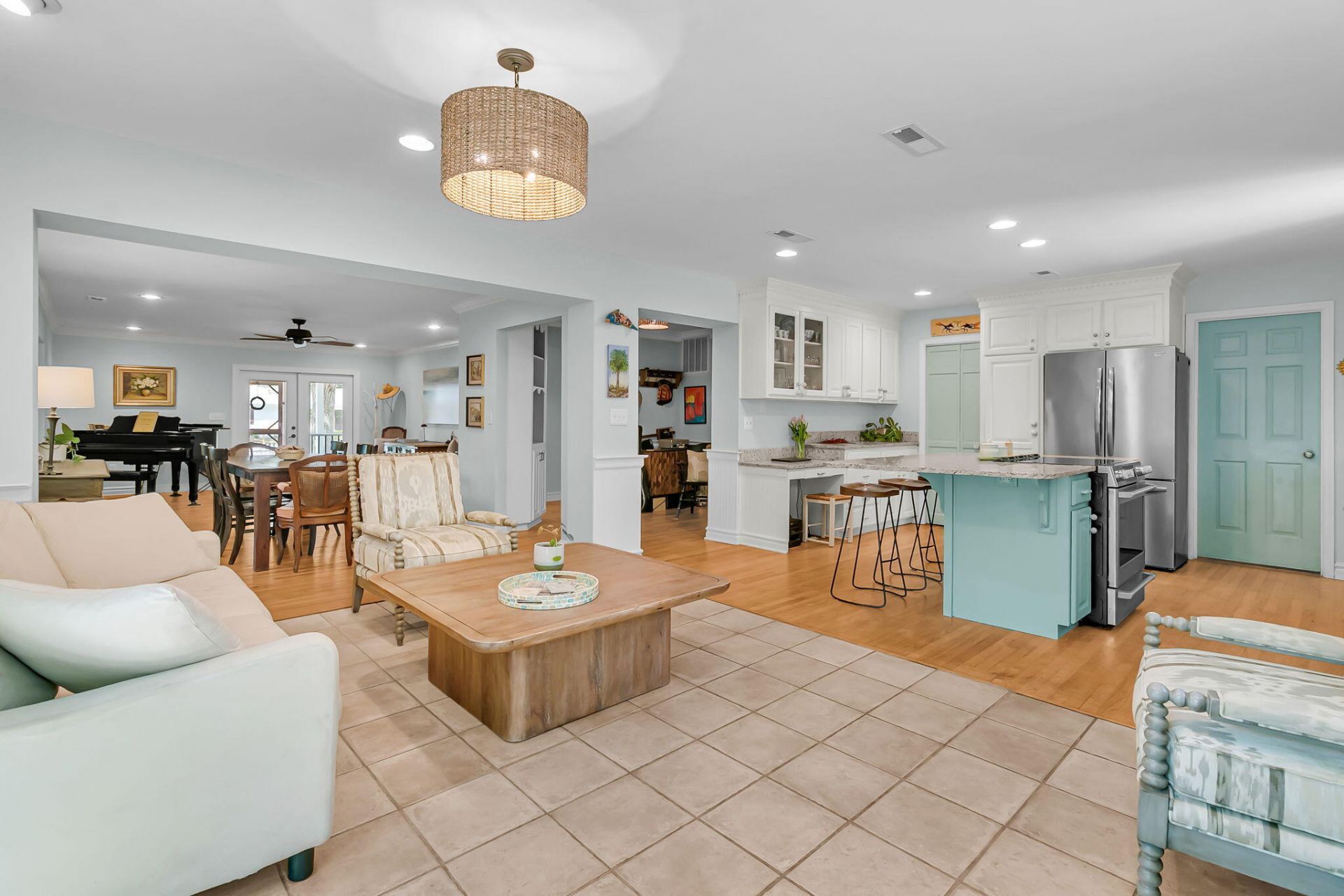 20 32nd Avenue Photo 12
