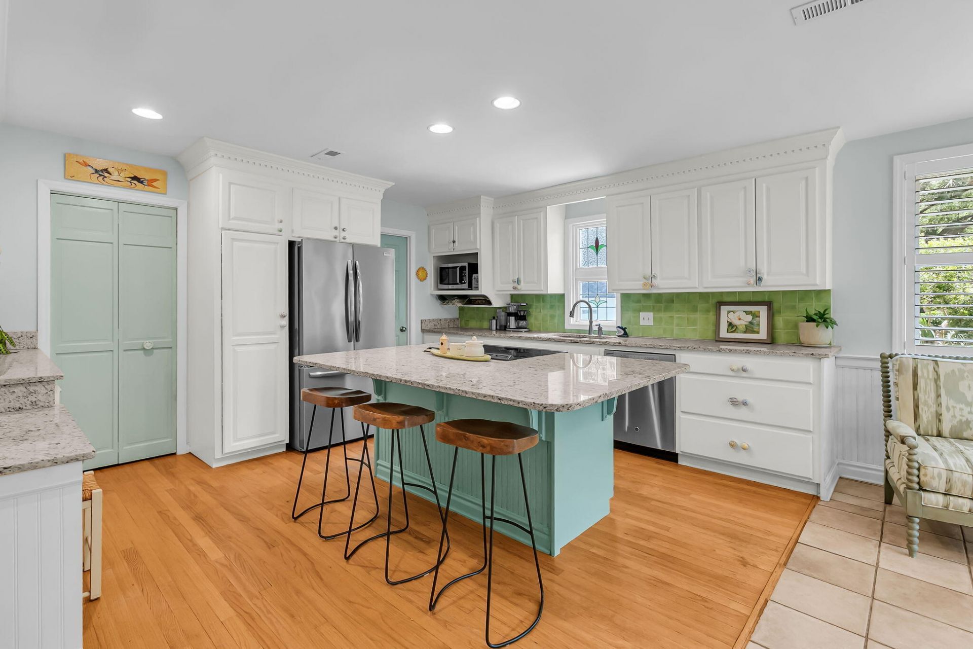 20 32nd Avenue Photo 13