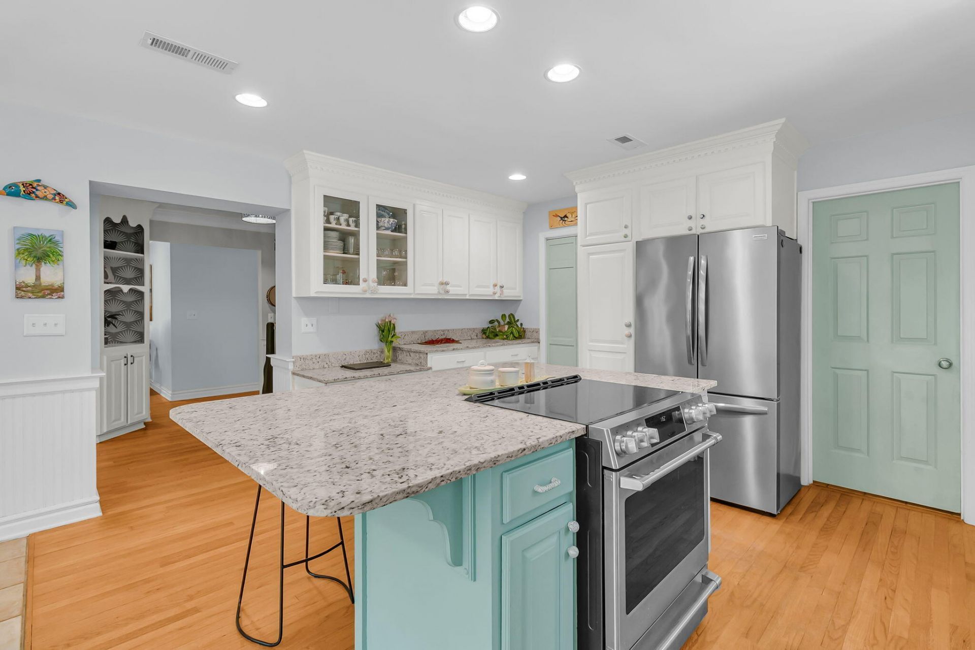 20 32nd Avenue Photo 15