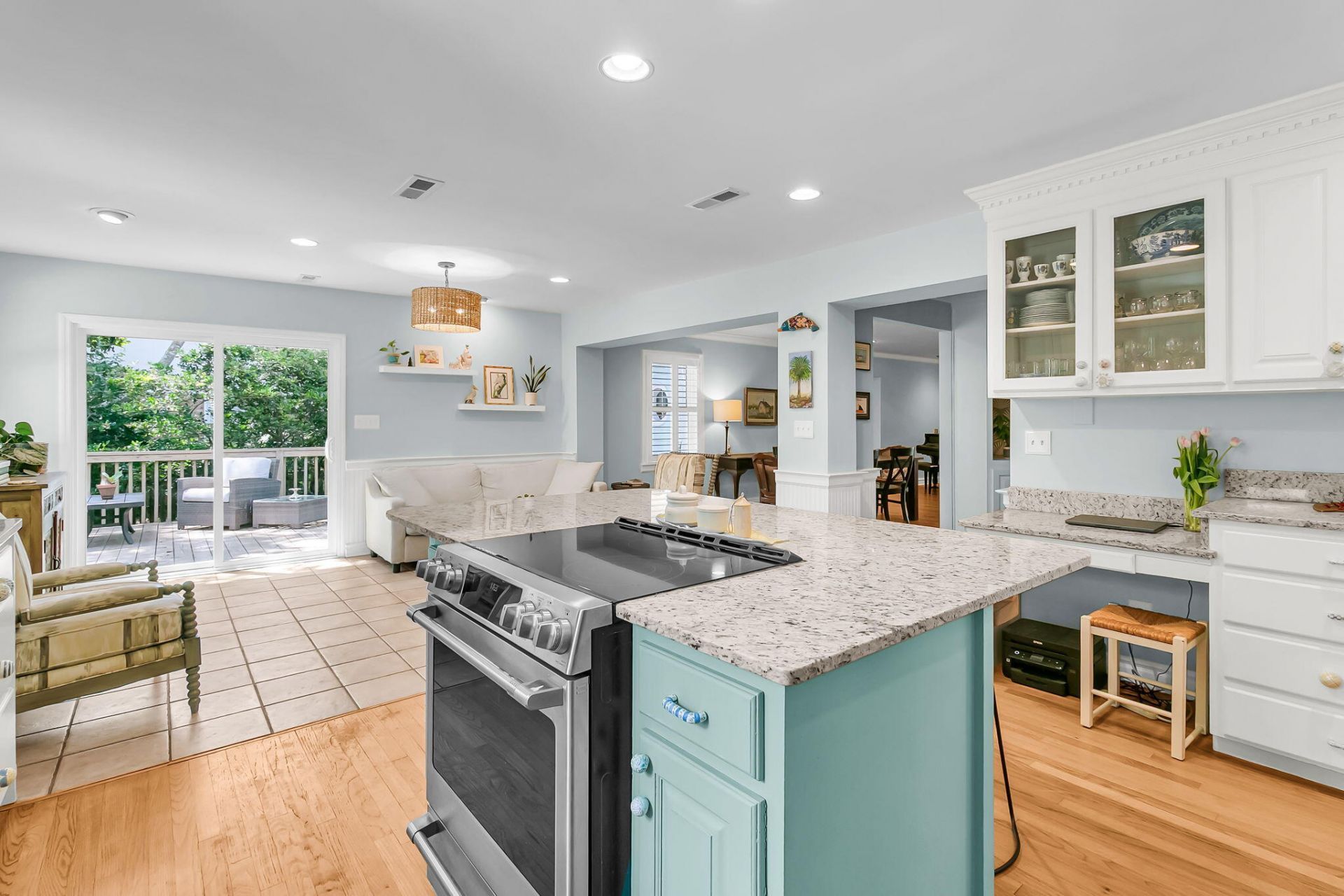 20 32nd Avenue Photo 17