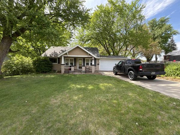 1115 S RUSTIN ST, Sioux City, IA 51106