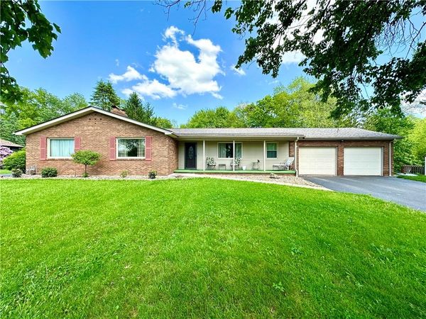 3442 Carmela Dr, New Castle, PA 16105