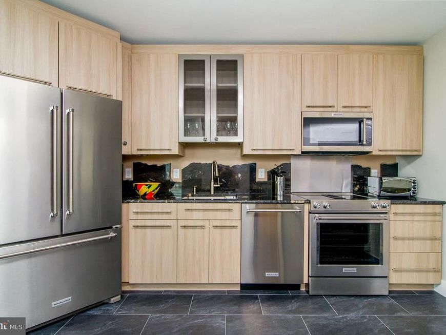 100 Harborview Drive, Unit 1610, Baltimore, MD 21230 Main Photo