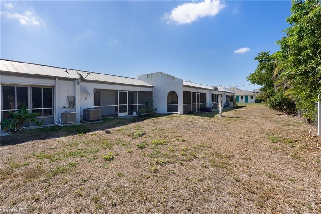 4608 SE 4th Pl , Unit 6, Cape Coral, FL 33904 Photo