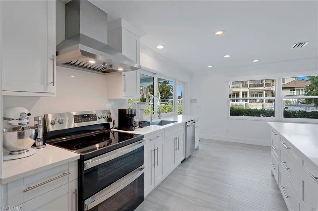 1250 Tuna Ct , Naples, FL 34102 Photo