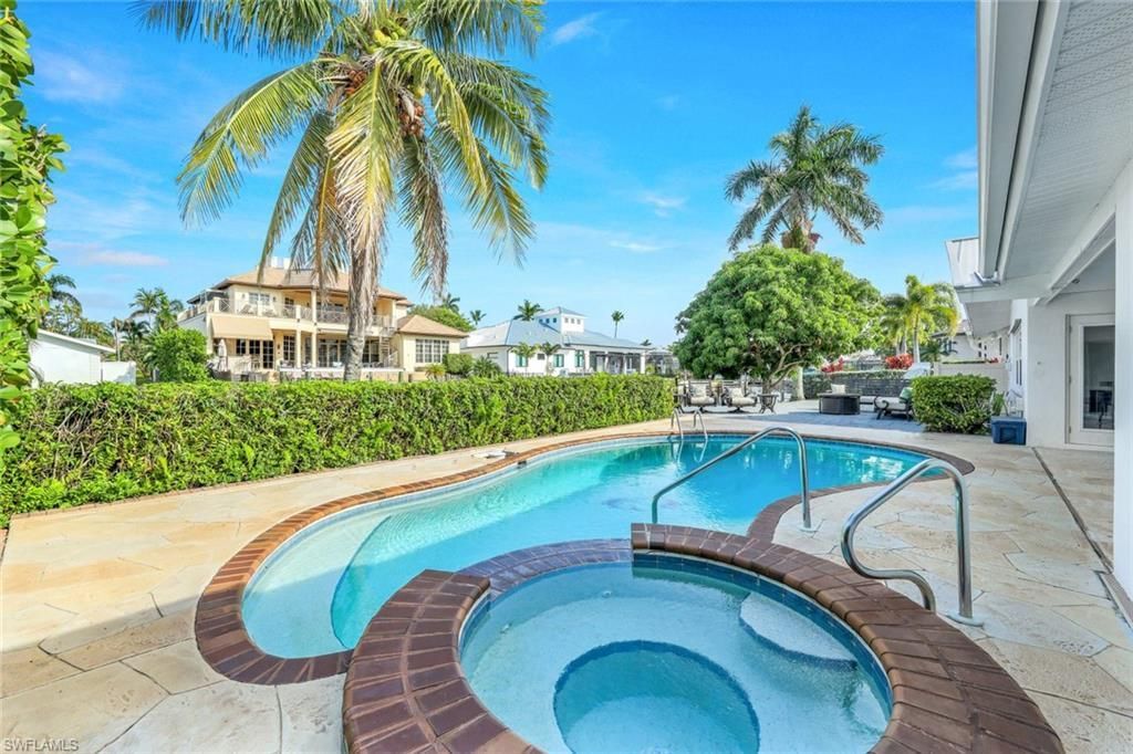 1250 Tuna Ct , Naples, FL 34102 Photo