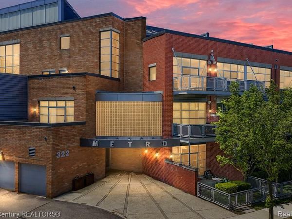 322 E Harrison Avenue, Royal Oak, MI 48067