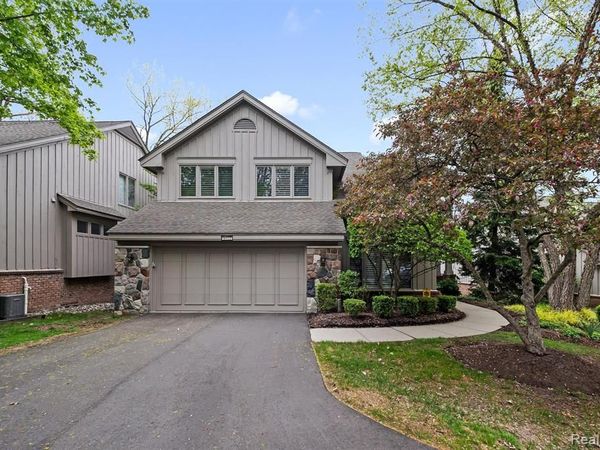 4822 Hidden Lane, West Bloomfield Twp, MI 48323