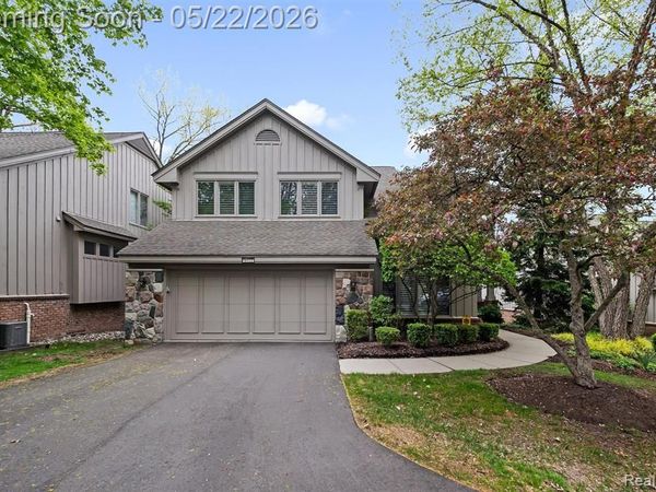 4822 Hidden Lane, West Bloomfield Twp, MI 48323