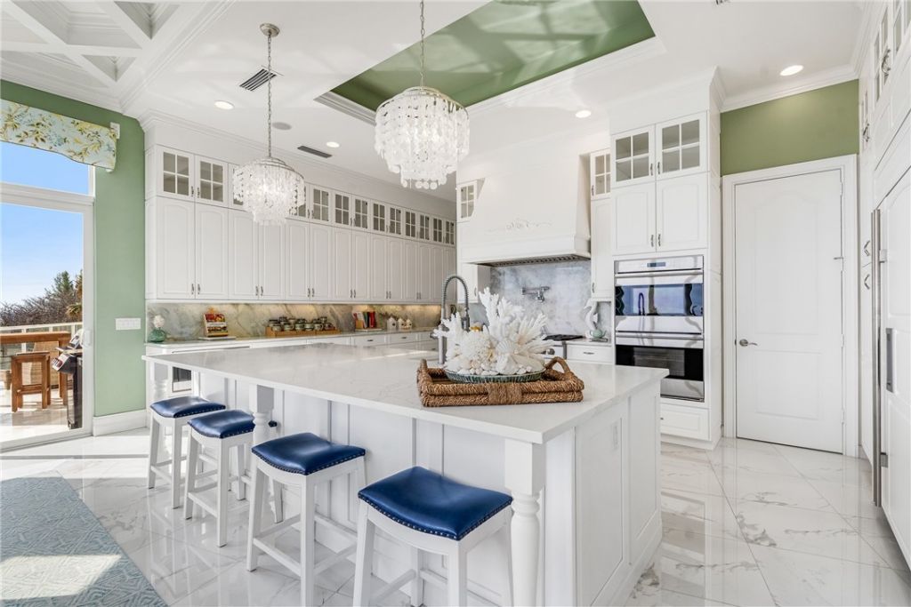 4600 N Highway A1a, Hutchinson Island, FL 34949 Photo