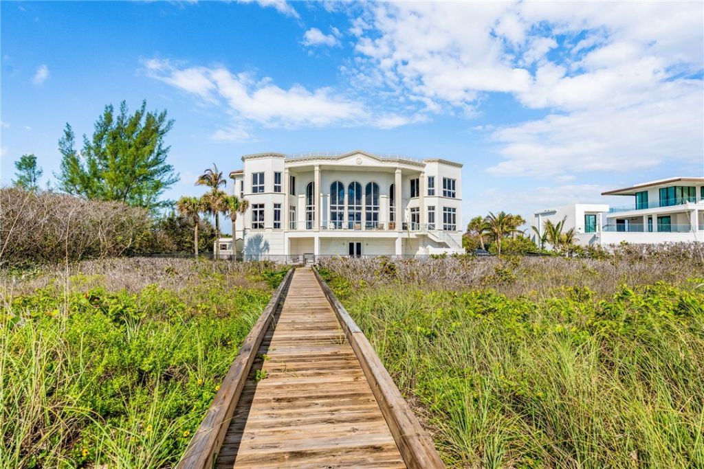 4600 N Highway A1a, Hutchinson Island, FL 34949 Photo