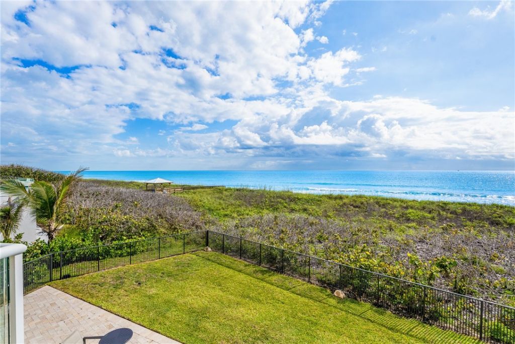 4600 N Highway A1a, Hutchinson Island, FL 34949 Photo