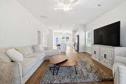 427 Mcgarry Dr.  photo 4