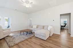 427 Mcgarry Dr.  photo 4