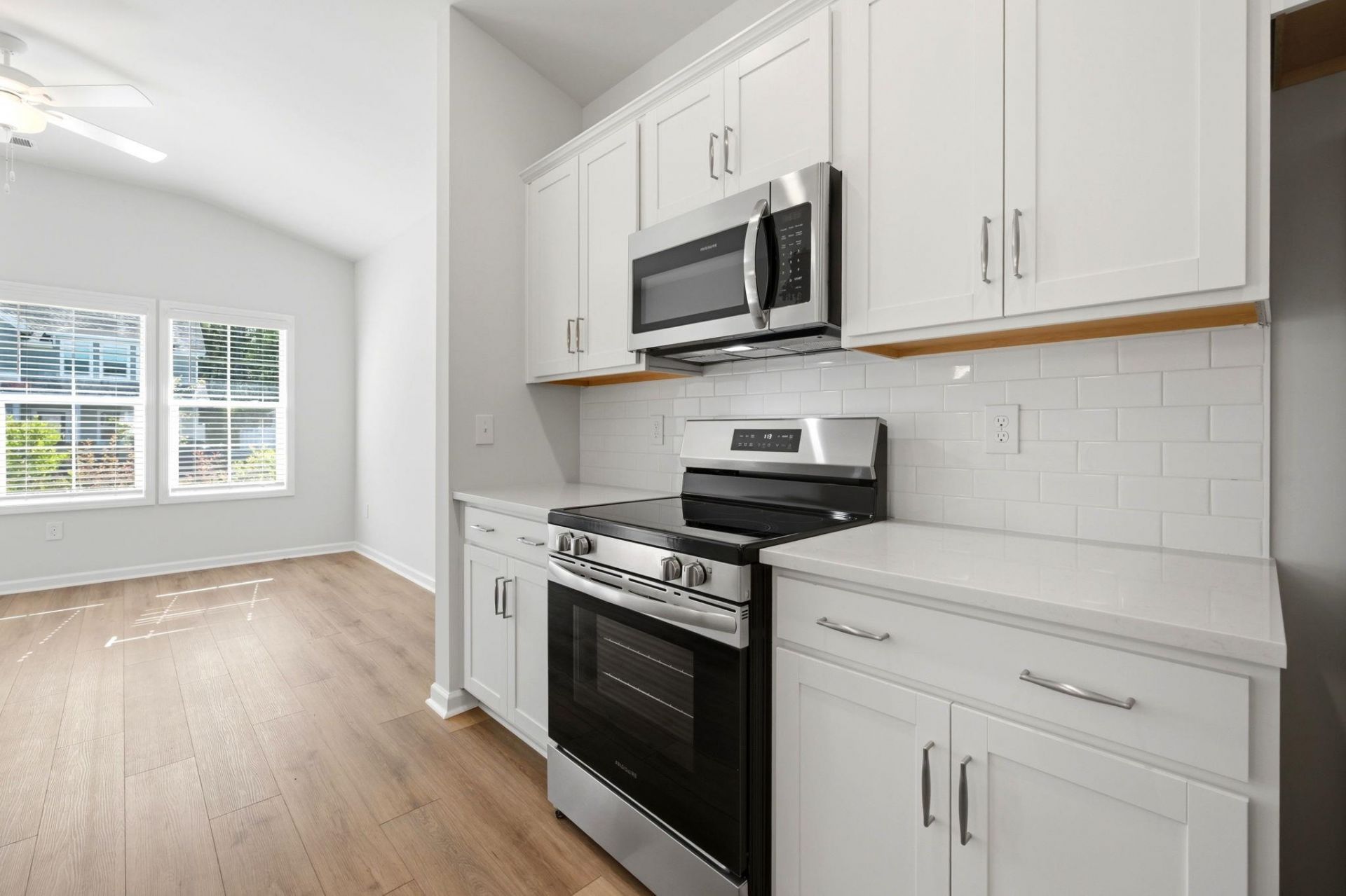 427 Mcgarry Dr.  Photo 8