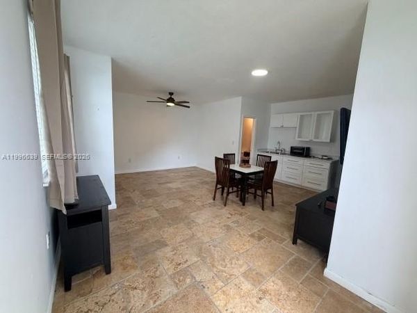 2220 SW 125th Ct , Unit eff, Miami, FL 33175