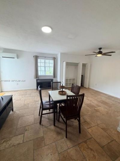 2220 SW 125th Ct , Unit eff, Miami, FL 33175 Photo