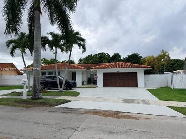 2220 SW 125th Ct , Miami, FL 33175