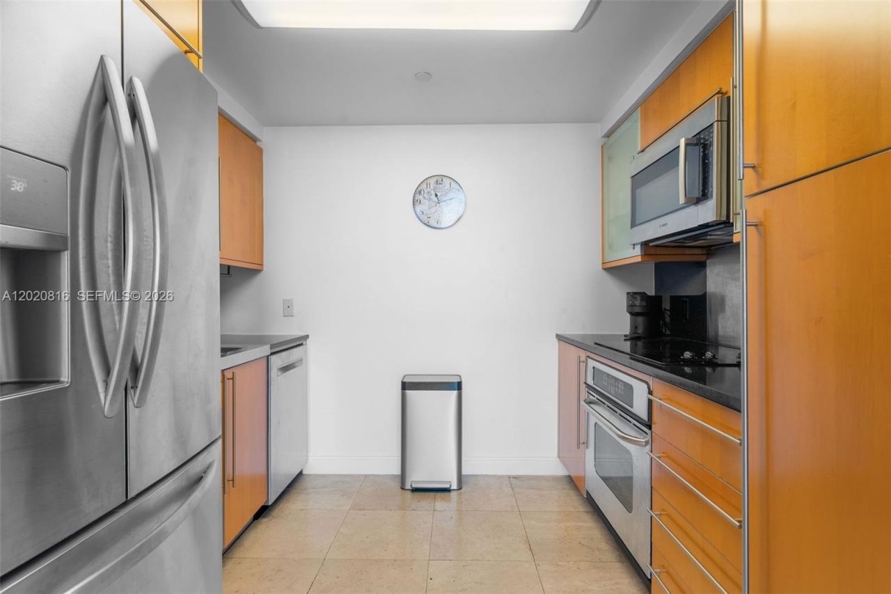 6365 Collins Ave , Unit 1909, Miami Beach, FL 33141 Photo