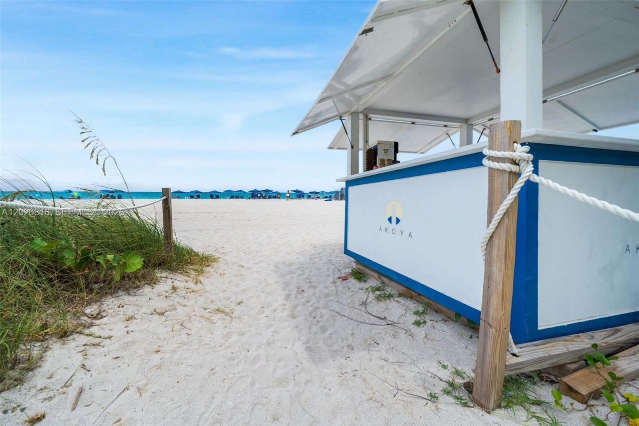 6365 Collins Ave , Unit 1909, Miami Beach, FL 33141 Photo