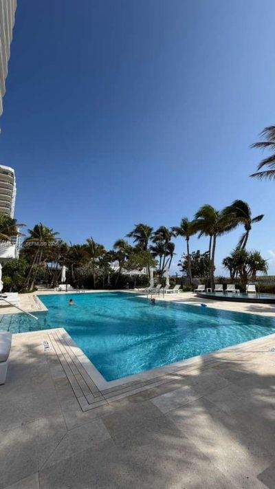 6365 Collins Ave , Unit 1909, Miami Beach, FL 33141 Photo