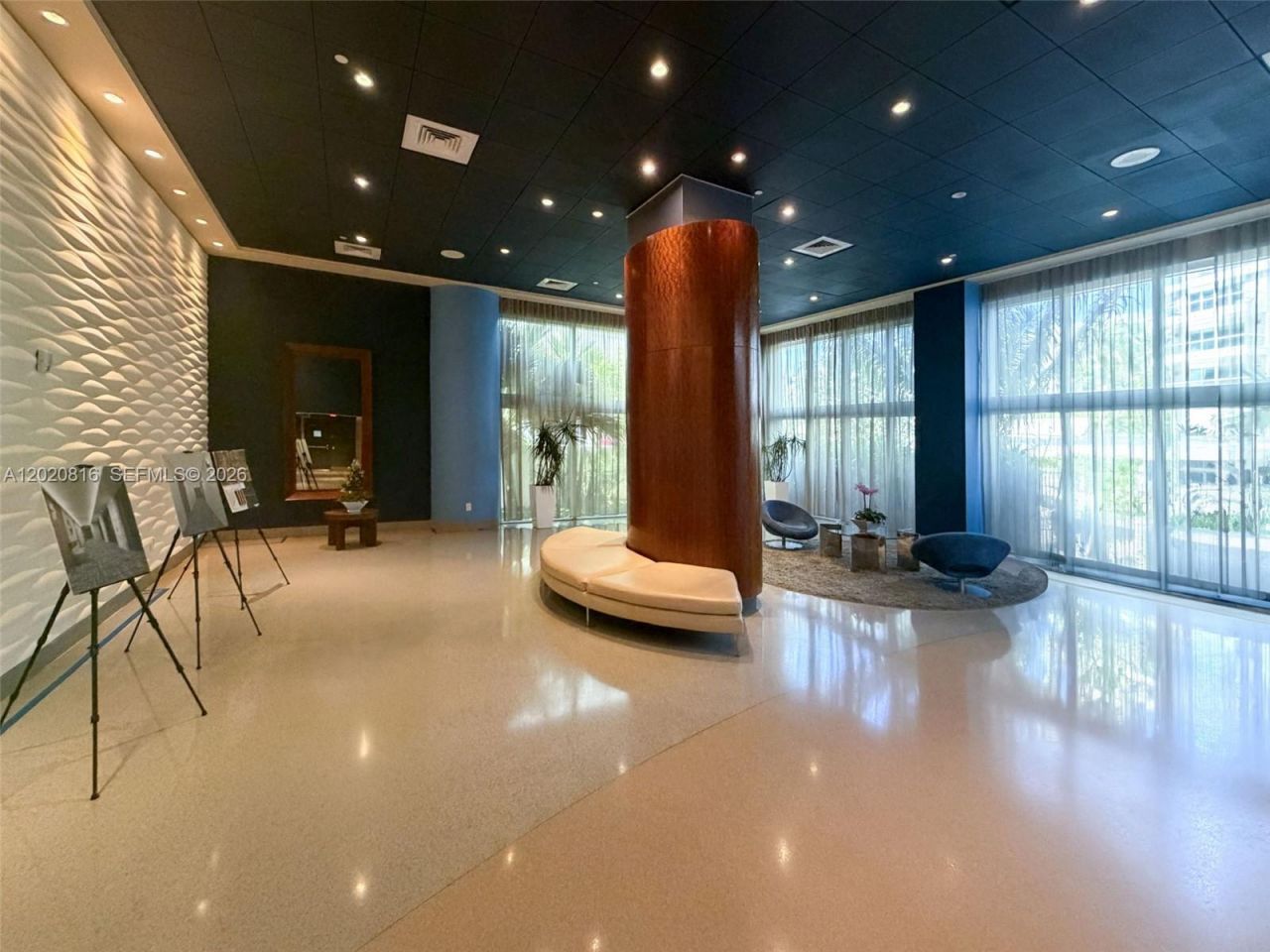 6365 Collins Ave , Unit 1909, Miami Beach, FL 33141 Photo
