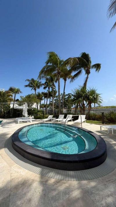 6365 Collins Ave , Unit 1909, Miami Beach, FL 33141 Photo