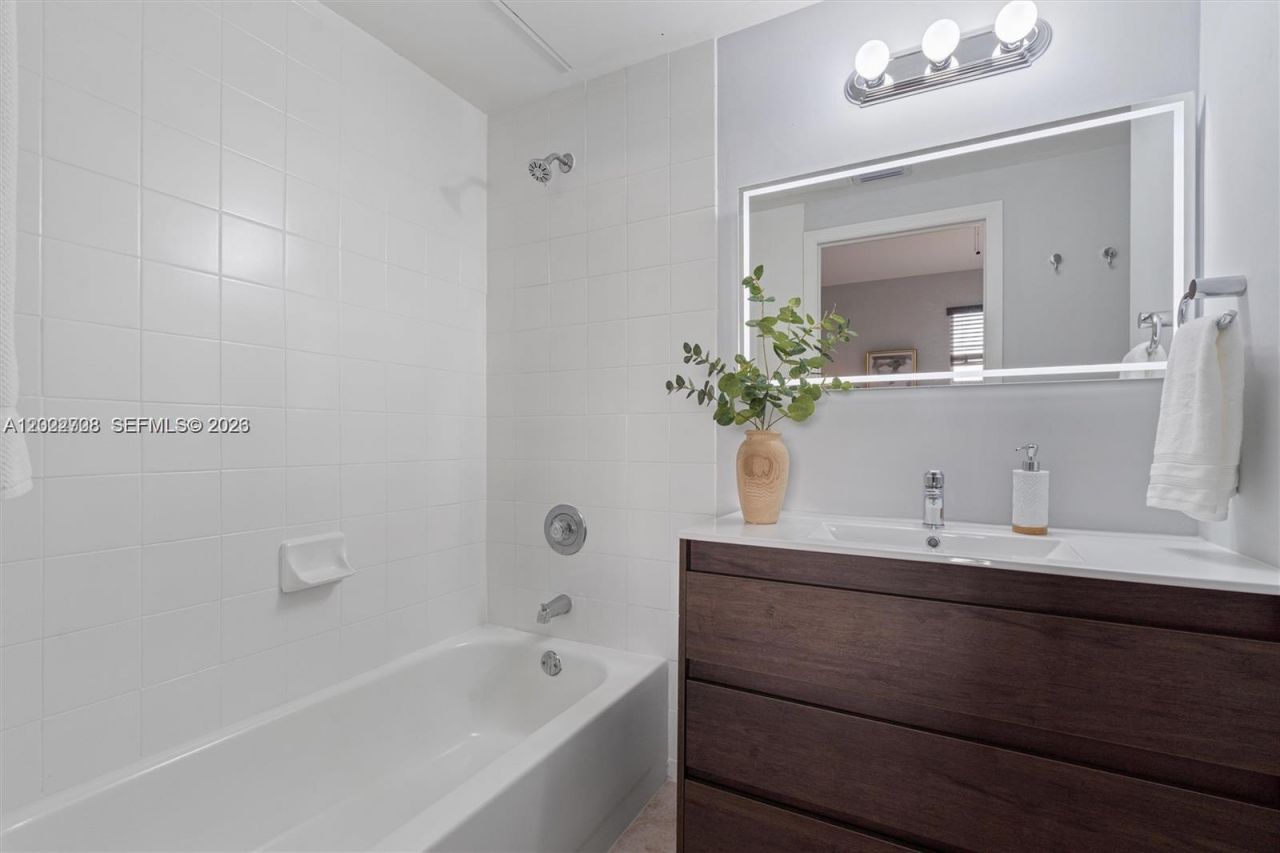 745 SW 148th Ave , Unit 804, Sunrise, FL 33325 Photo