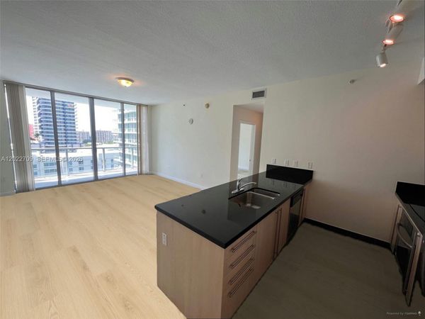 1111 SW 1st Ave , Unit 2118, Miami, FL 33130