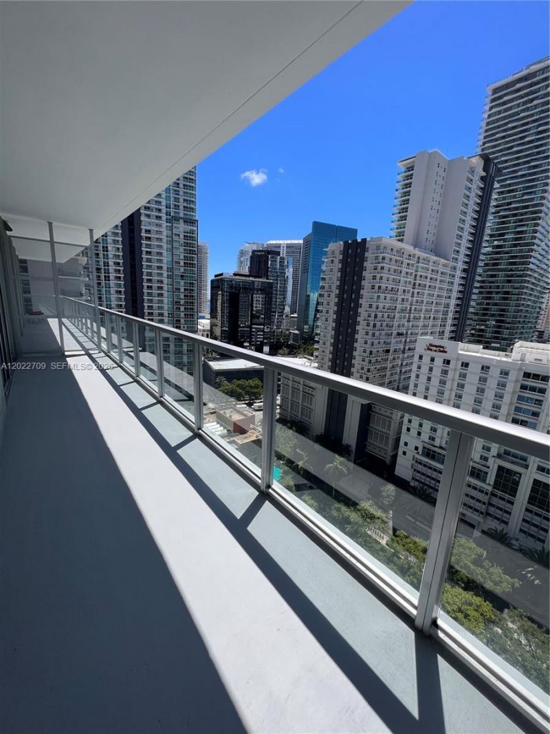 1111 SW 1st Ave , Unit 2118, Miami, FL 33130 Photo
