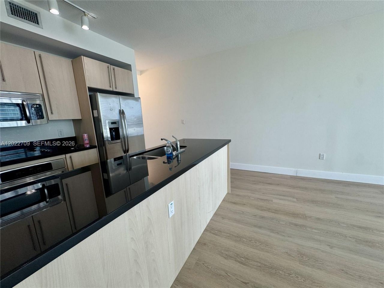 1111 SW 1st Ave , Unit 2118, Miami, FL 33130 Photo