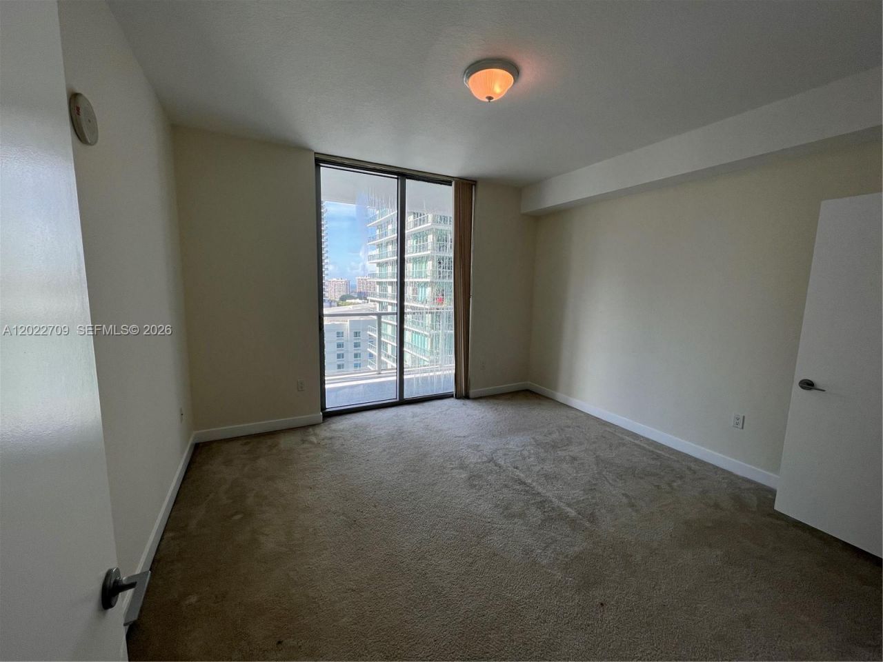 1111 SW 1st Ave , Unit 2118, Miami, FL 33130 Photo
