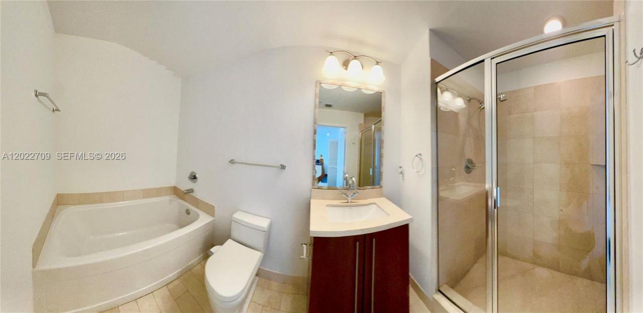 1111 SW 1st Ave , Unit 2118, Miami, FL 33130 Photo