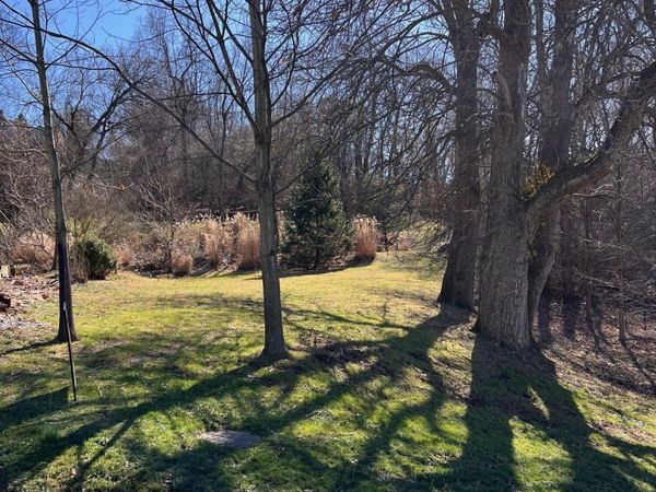 44 W Crescent Avenue, Woodlawn, KY 41071