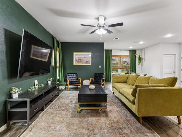 2851 Brand Iron DR, San Marcos, TX 78666