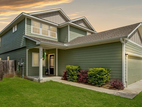 2851 Brand Iron DR, San Marcos, TX 78666