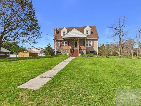 905 Old Oakvale Road, Princeton, WV 24740