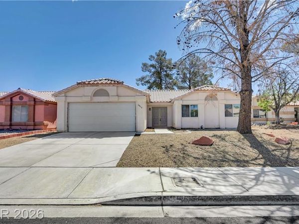 4814 Spring Falls Way, North Las Vegas, NV 89031