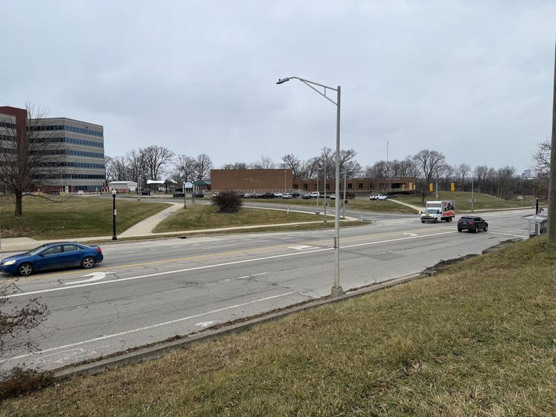 1995 W Broad Street, Columbus, OH 43223 Photo 7