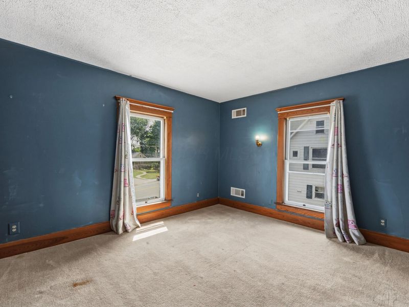 720 W Main Street, Newark, OH 43055 Photo 16