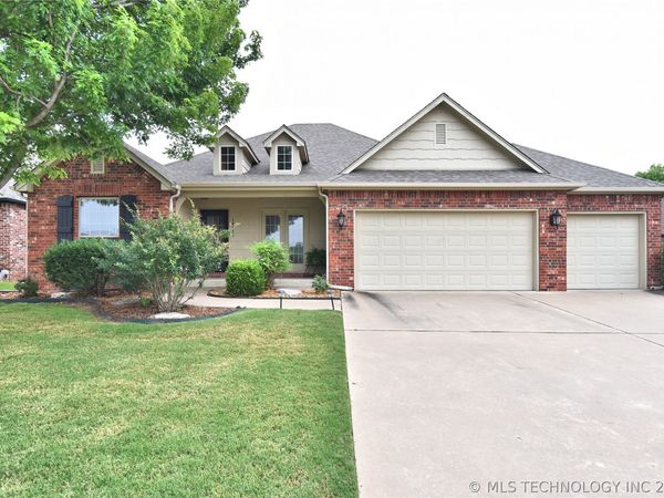 14411 S Toledo Avenue, Bixby, OK 74008