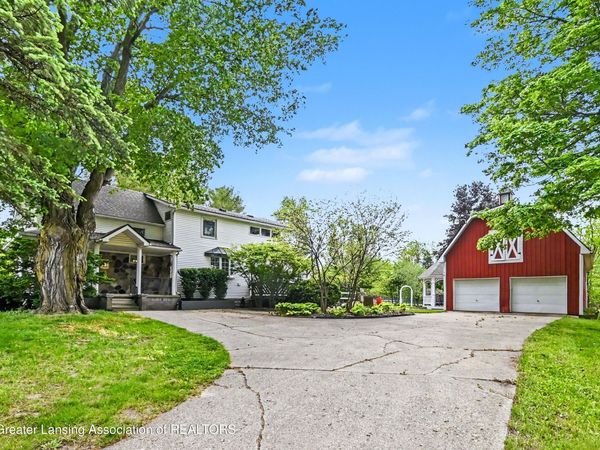 7124 E Clinton Trail, Eaton Rapids, MI 48827