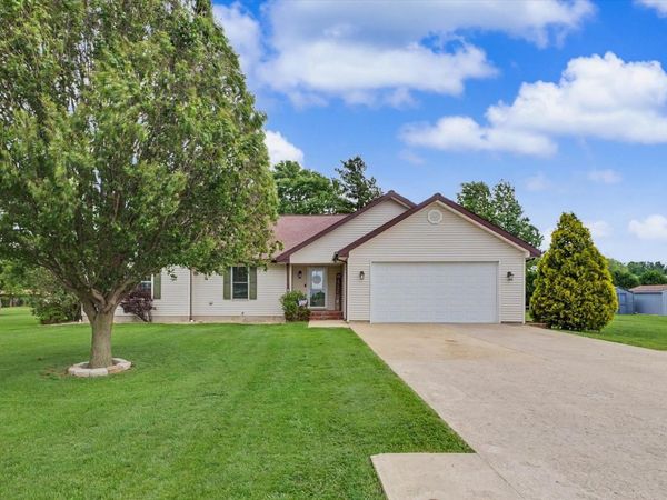 296 N 070 East Road , Loda, IL 60948
