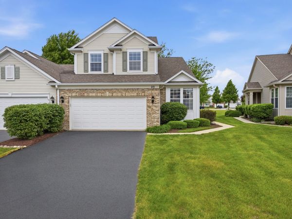 23 Brixton Court , Algonquin, IL 60102