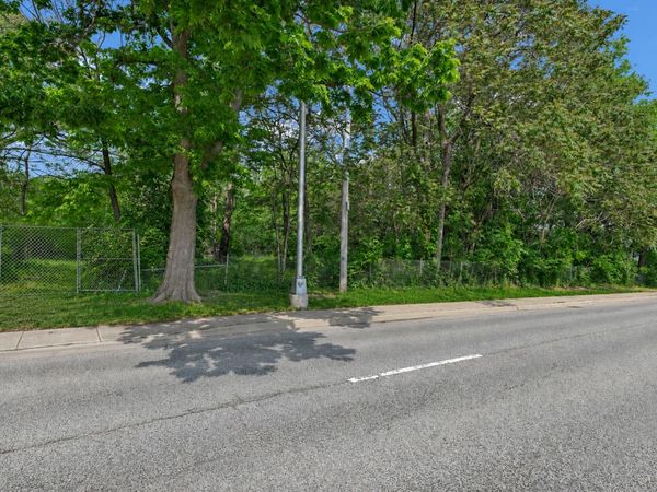 2623 Essington Road, Joliet, IL 60435