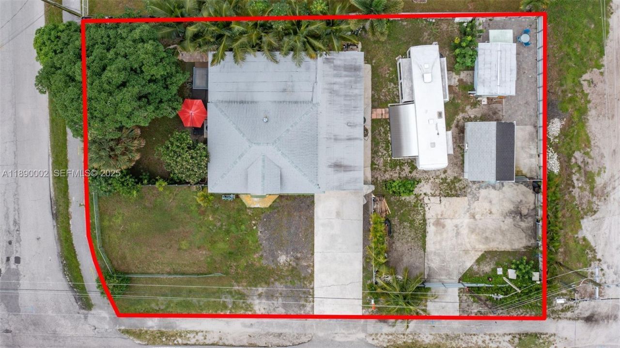 521 S Florida Mango Road, West Palm Beach, FL 33406 Photo