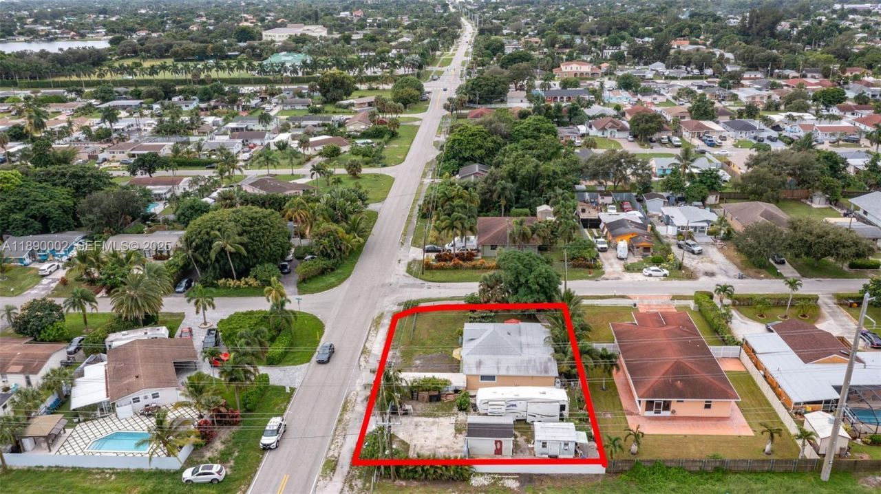 521 S Florida Mango Road, West Palm Beach, FL 33406 Photo