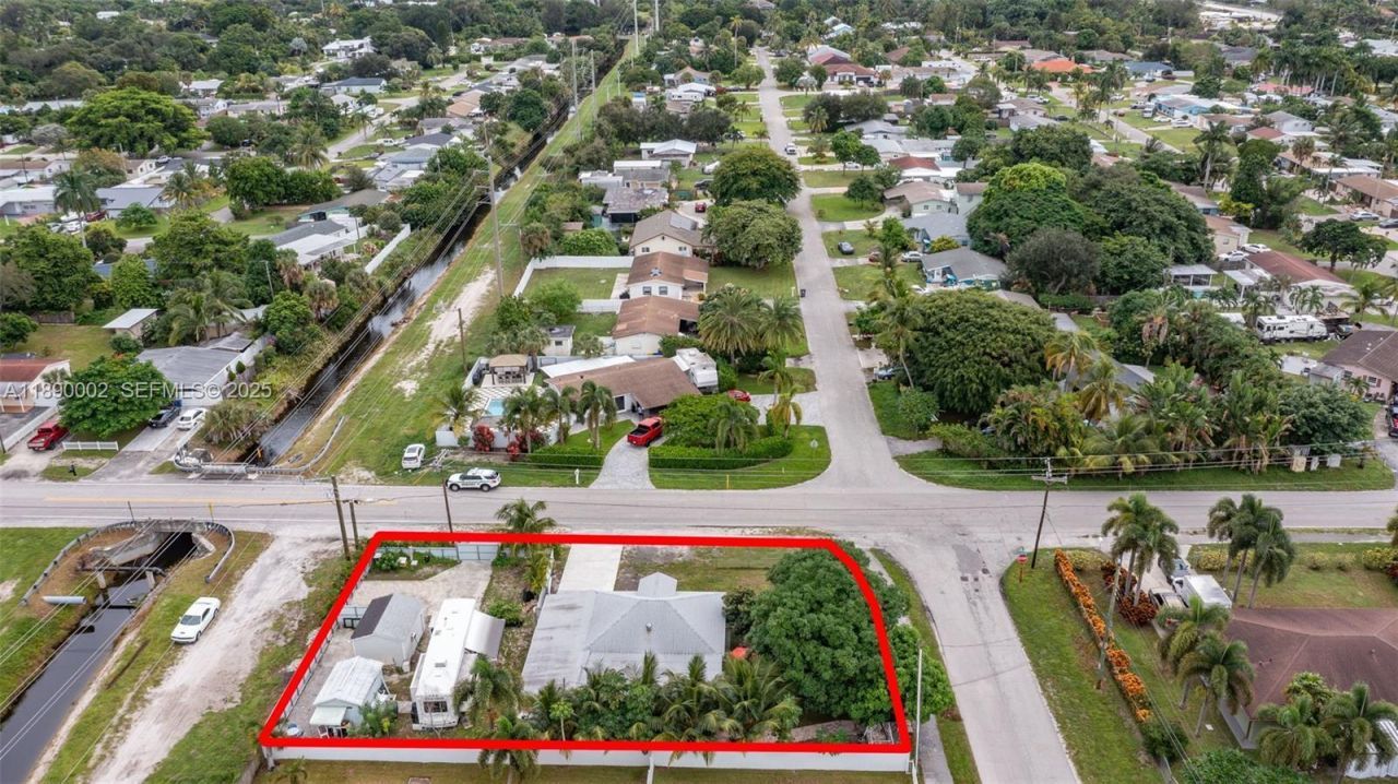 521 S Florida Mango Road, West Palm Beach, FL 33406 Photo