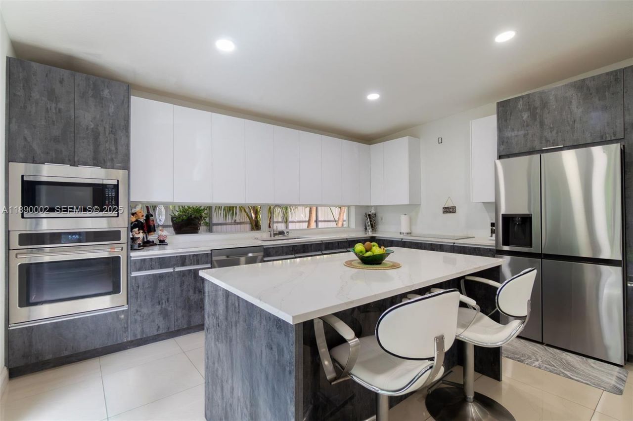 521 S Florida Mango Road, West Palm Beach, FL 33406 Photo